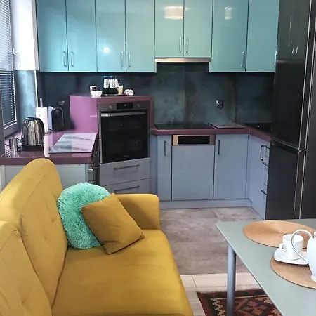 Apartment Planet Mercure Old Nova
