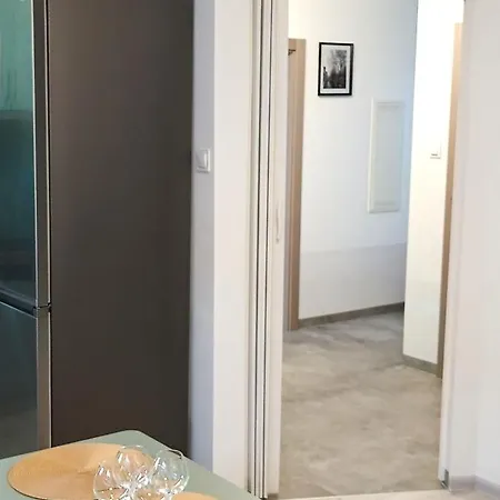 Apartment Planet Mercure Old Nova